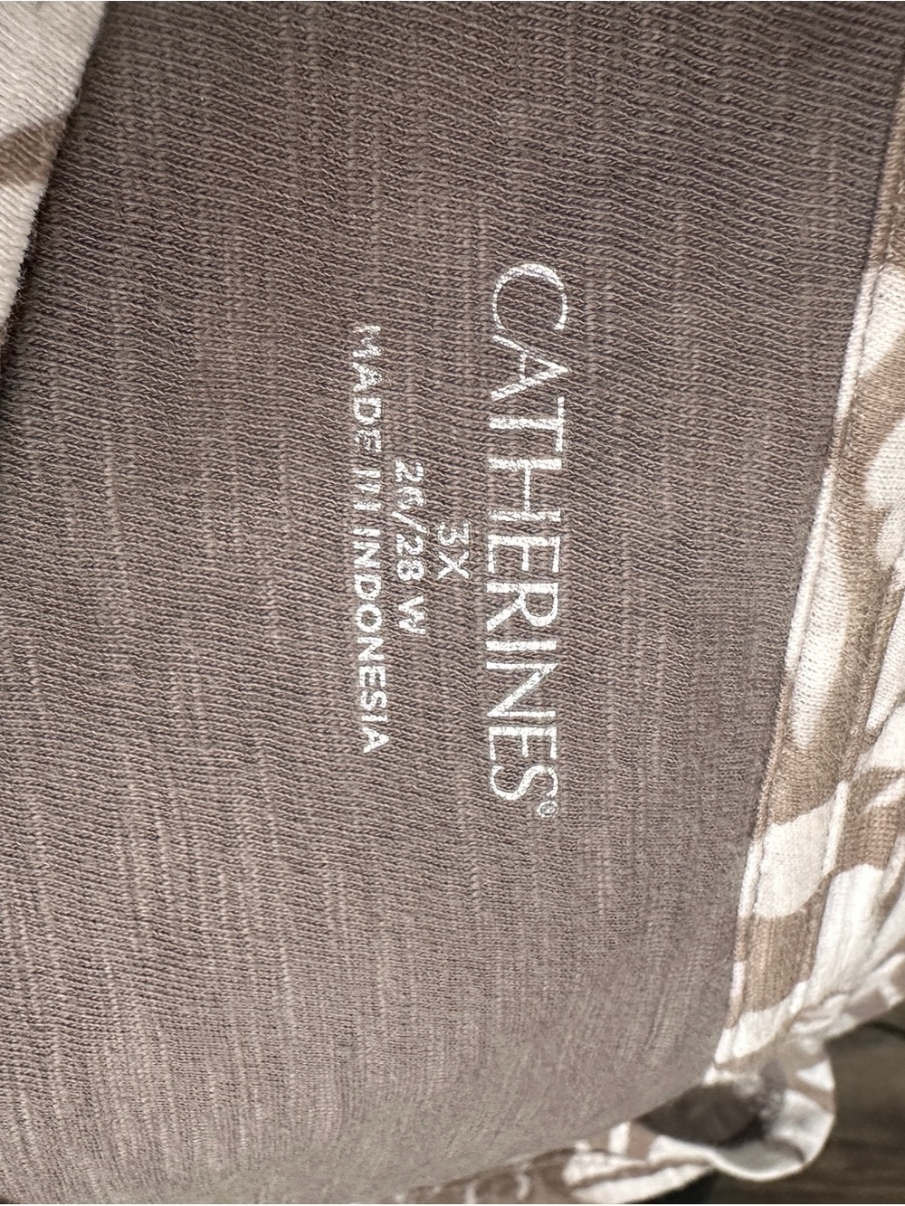 Catherines Taupe Knit Top with Cream Leaf Print 3X